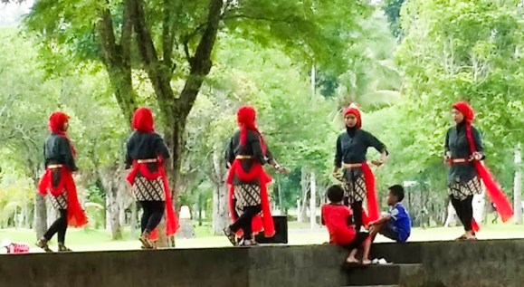 08012016-Borobudur_danse traditionnelle