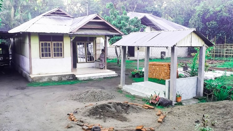 10012016-Kelimutu_pere d oni