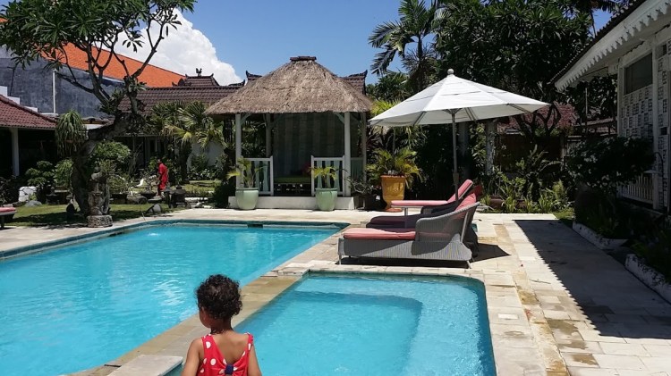 Sanur_Puri tepo deloele piscine