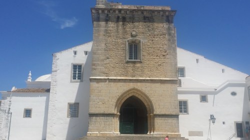 Faro Eglise