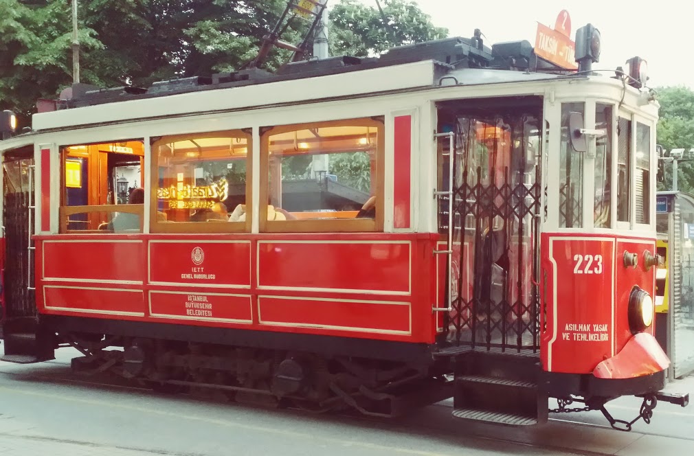 Istikdal train historiquz