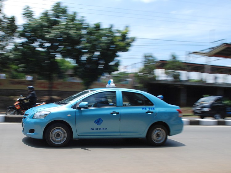 Medan Taxi blue bird