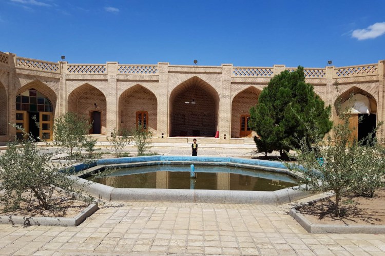 Khanarak CARAVENSERAI.jpg